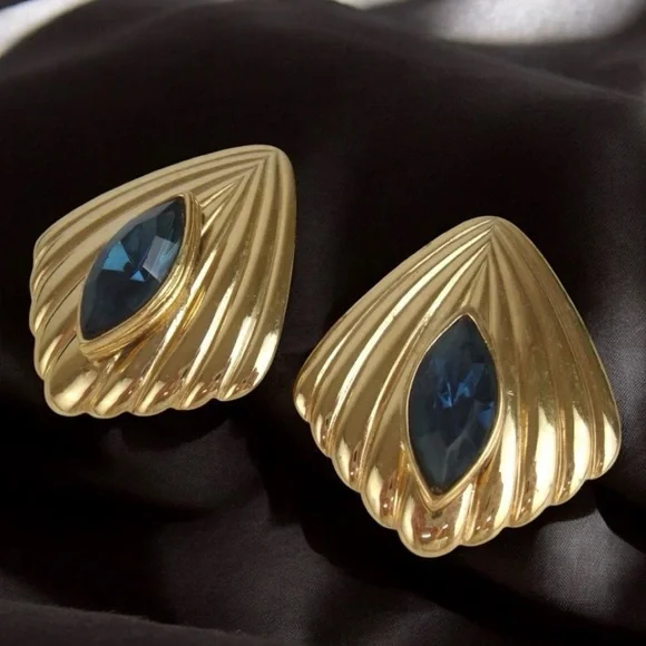 GIVENCHY Vintage Crystal Clip On Earrings 🤩✨ - Picture 1 of 8